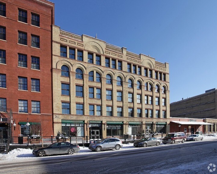 More Photos Of 702-722 N 1st St N, Minneapolis Apartments For Lease