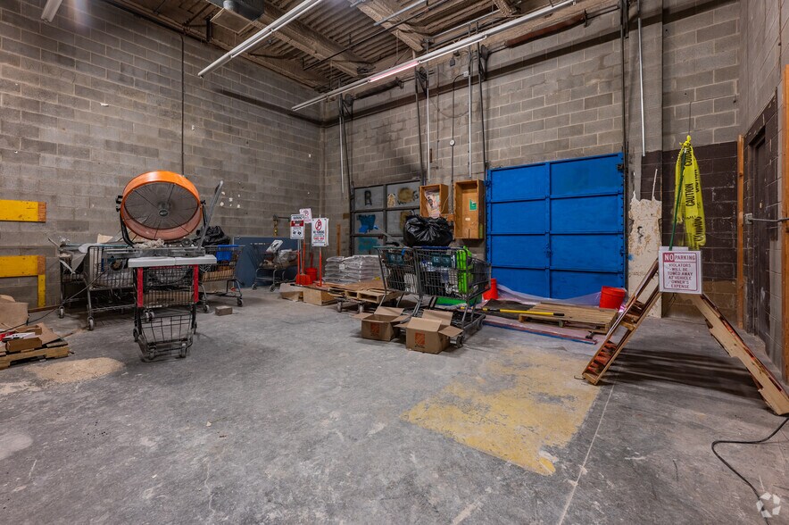 More Photos Of 100 Mall Dr, Steubenville Department Store For Lease