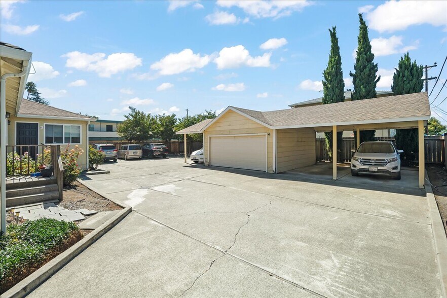 More Photos Of 26047 Gading Rd, Hayward Apartments For Sale