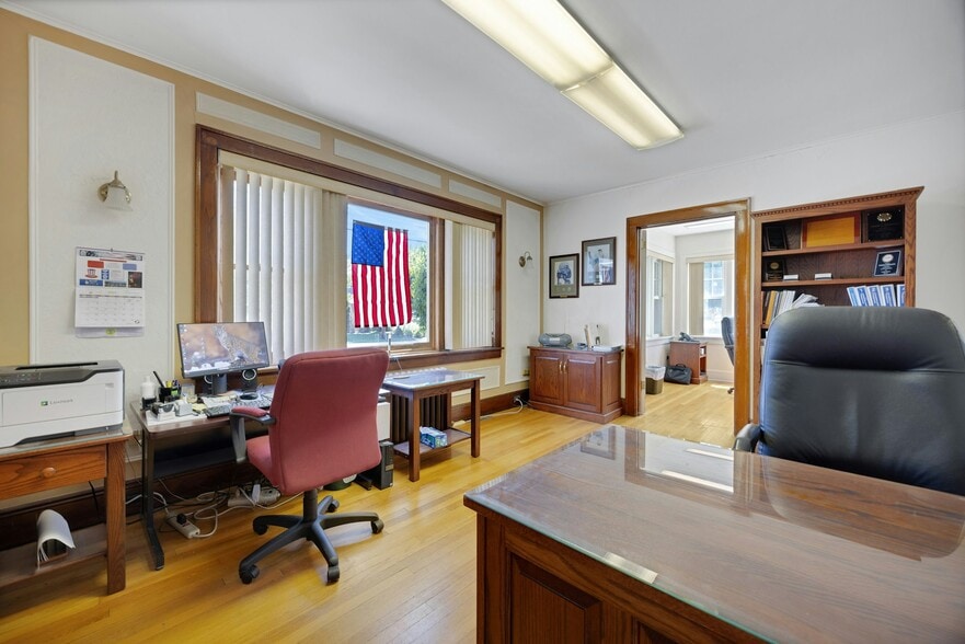 More Photos Of 225 Liberty St, Little Ferry Office For Sale