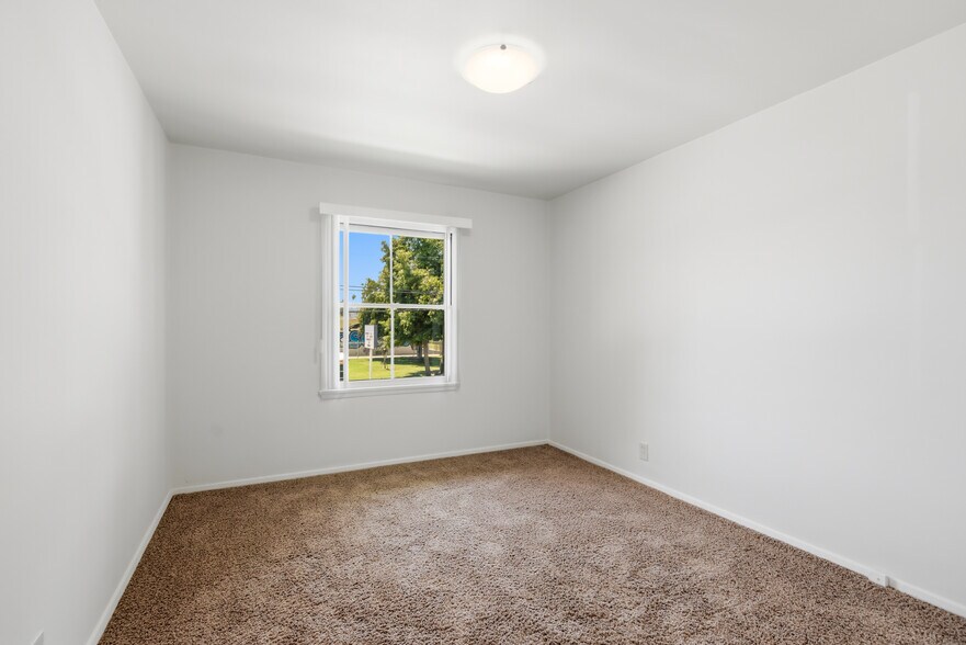 More Photos Of 1620 Larch St, Alhambra Multifamily For Sale