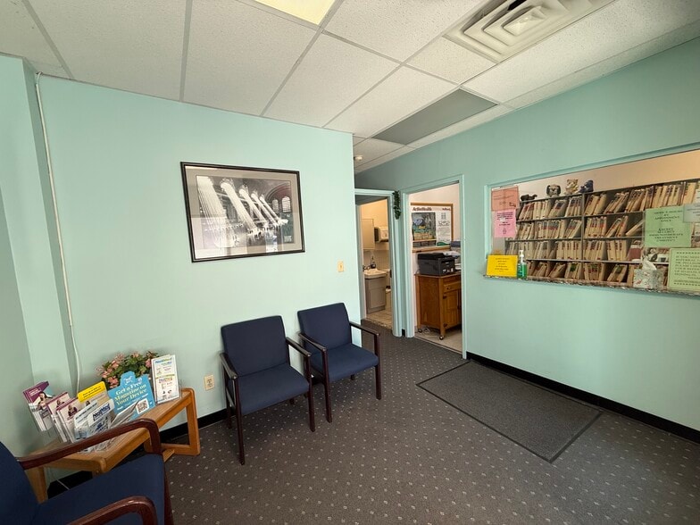 More Photos Of 3301-3303 Avenue N, Brooklyn Storefront Retail Residential For Lease