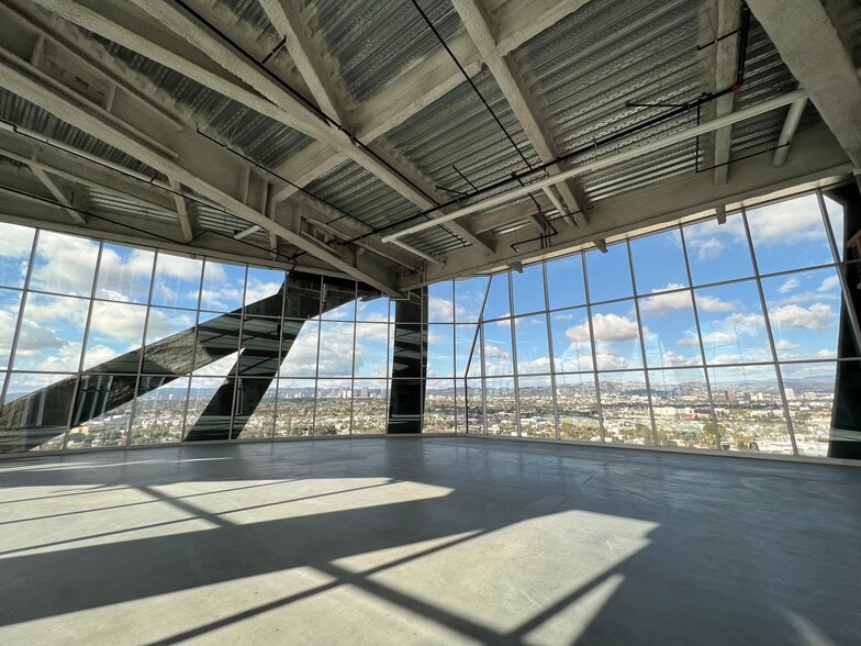 More Photos Of 5790 W Jefferson Blvd, Los Angeles Office For Lease