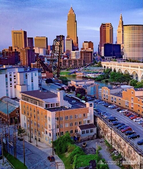 More Photos Of 2019 Center St, Cleveland Office For Sale