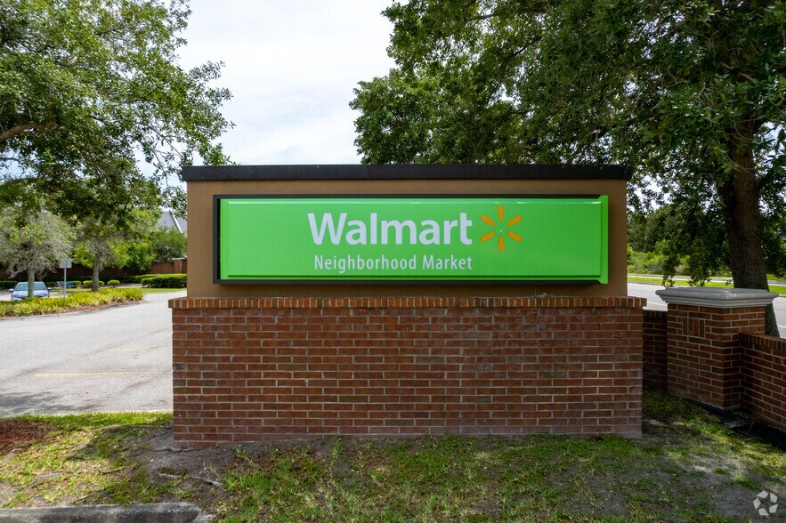 More Photos Of 401-457 S Avalon Park Blvd, Orlando Unknown For Lease