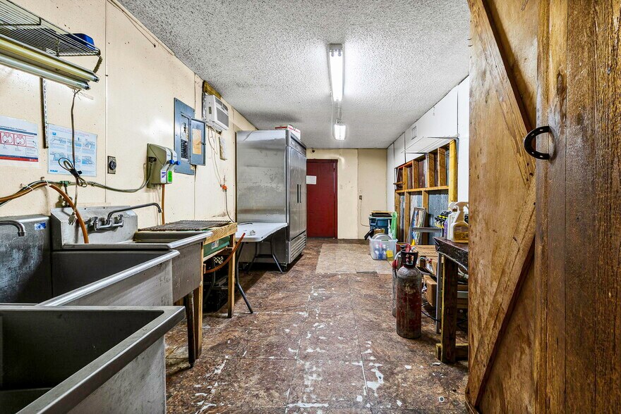 More Photos Of 360 Bill Garsee rd, Moscow Specialty For Sale