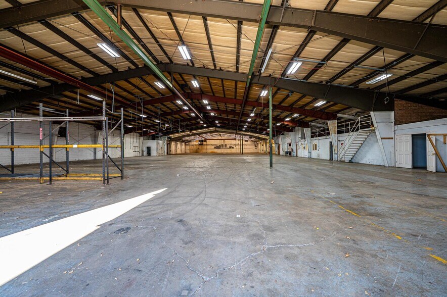 More Photos Of 7626 Cavalier Way, Connellys Springs Warehouse For Lease