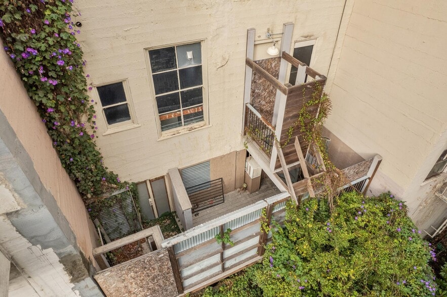 More Photos Of 729 Bush St, San Francisco Storefront For Sale