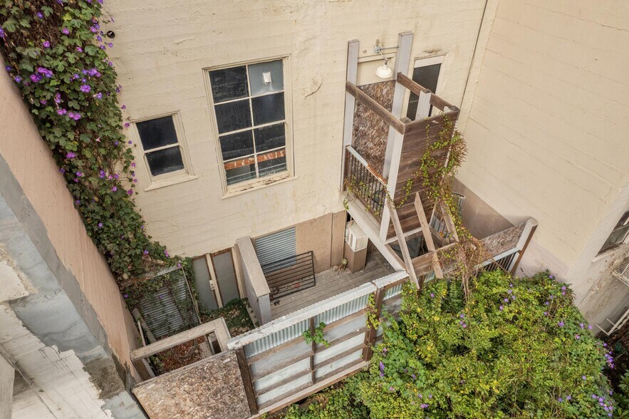 More Photos Of 729 Bush St, San Francisco Storefront For Sale