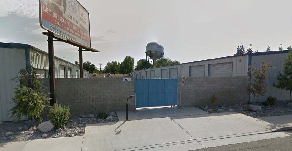 More Photos Of 1831 Golden State Ave, Bakersfield Self Storage For Lease