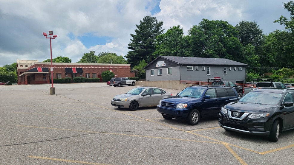 More Photos Of 9 Linwood Ave, Erlanger Loft Creative Space For Lease