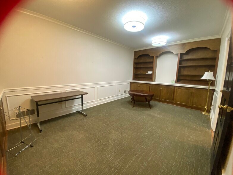 More Photos Of 1600 St Julian Pl, Columbia Office For Lease