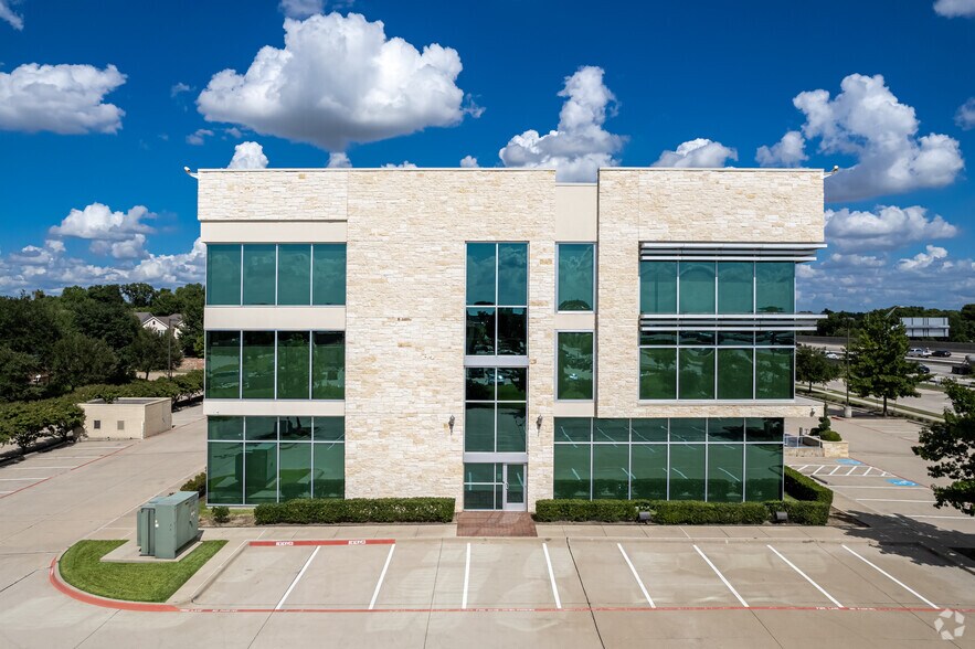More Photos Of 209 State Highway 121 Byp, Lewisville Office For Lease