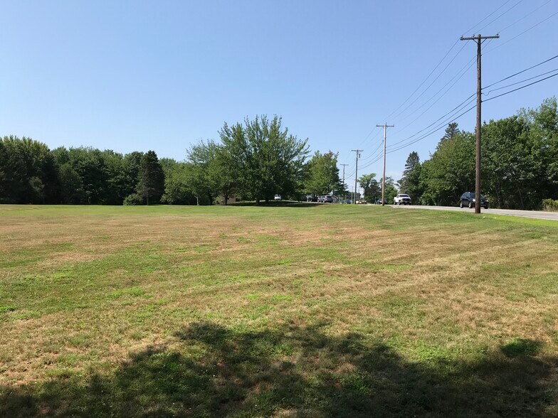 More Photos Of 556 U.S. Rte 1, Scarborough Land For Sale