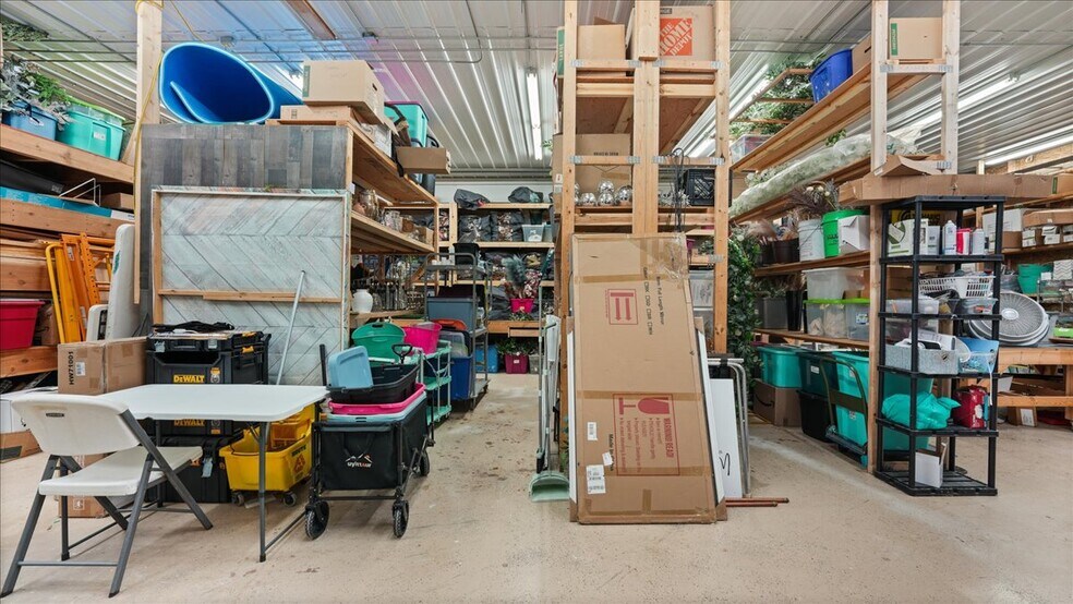 More Photos Of 307 N Washington St, Melrose Warehouse For Sale