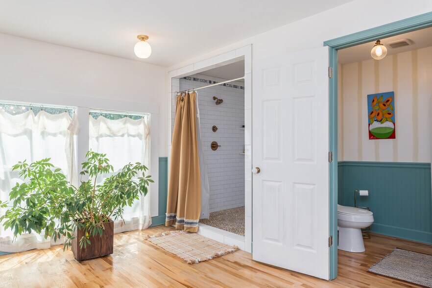 More Photos Of 401 E Bridge St, Wetumpka Specialty For Sale