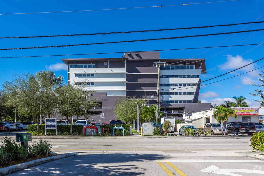 More Photos Of 7480 Bird Rd, Miami Office Residential For Lease