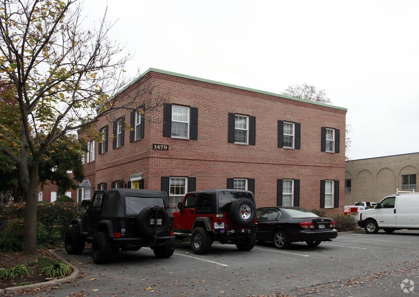 More Photos Of 1497 Chain Bridge Rd, McLean Unknown For Lease