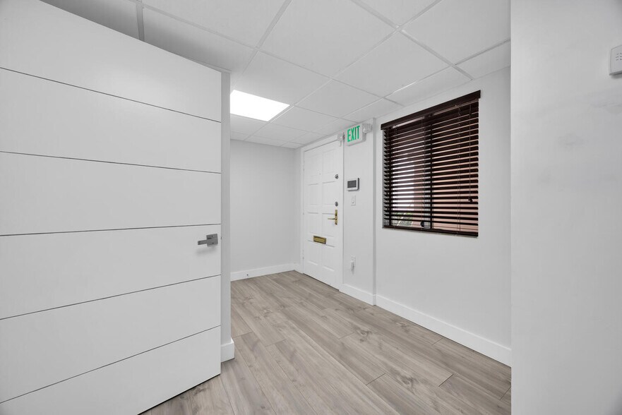 More Photos Of 706 S Dixie Hwy, Coral Gables Office Residential For Lease