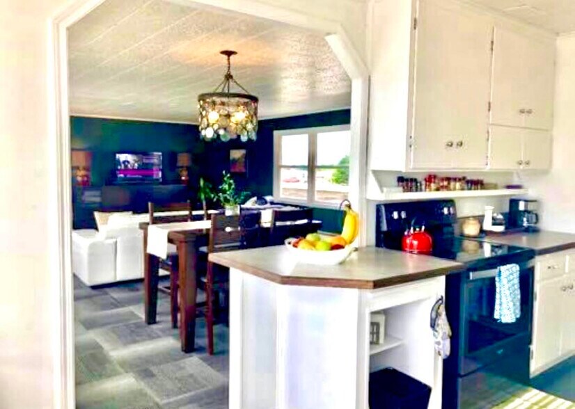 More Photos Of 231 Lincoln St, Sitka Apartments For Sale