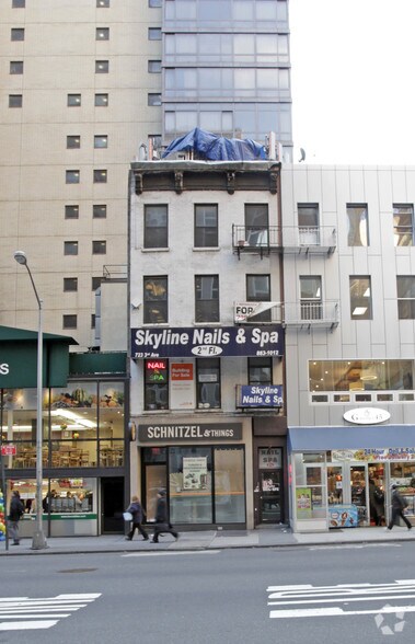 More Photos Of 723 Third Ave, New York Storefront Retail Residential For Lease