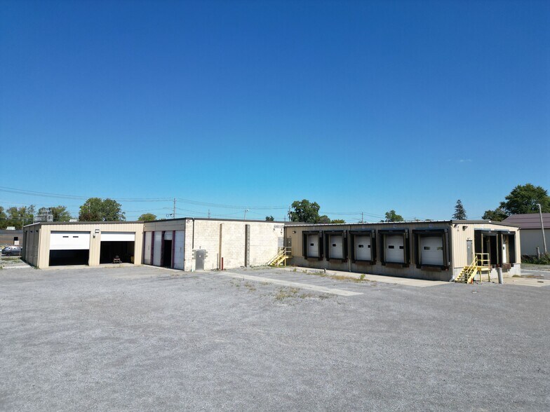 More Photos Of 3365 Broadway St, Cheektowaga Truck Terminal For Sale
