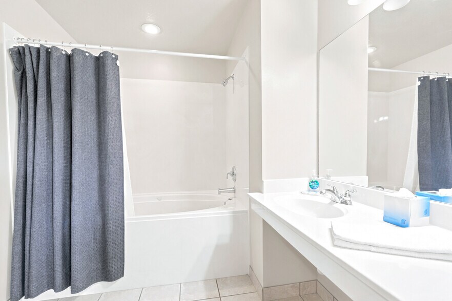 More Photos Of 40 Christa Circle cir, Garden City Specialty For Sale
