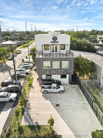 More Photos Of 1511 W 12th St, Houston Office For Sale