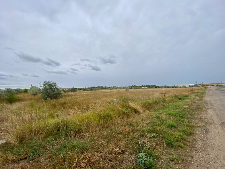 More Photos Of Energy St @ Oil Ave, Williston Land For Sale