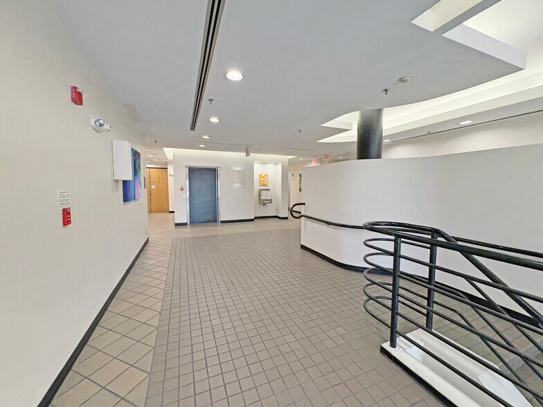 More Photos Of 7501 Forbes Blvd, Lanham Office For Lease