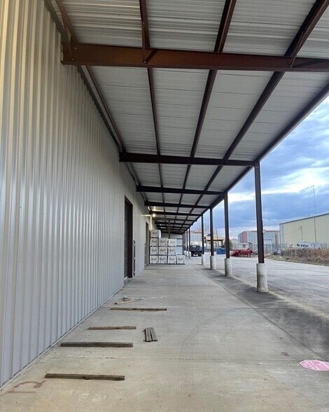 More Photos Of 11765 Darryl Dr, Baton Rouge Warehouse For Lease
