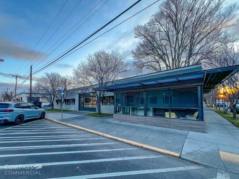 Primary Photo Of 906 NW Harriman St, Bend Loft Creative Space For Lease