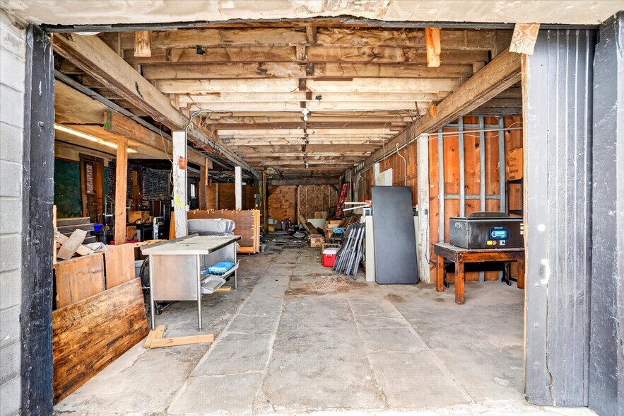 More Photos Of 33 W Olive St, Aurora General Retail For Sale