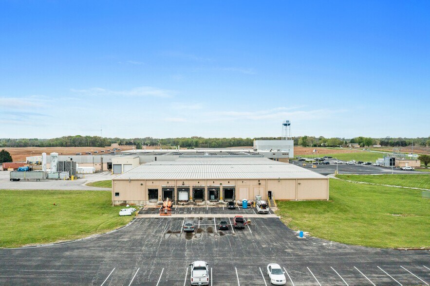 More Photos Of 4720 Bowling Green Rd, Franklin Service For Lease