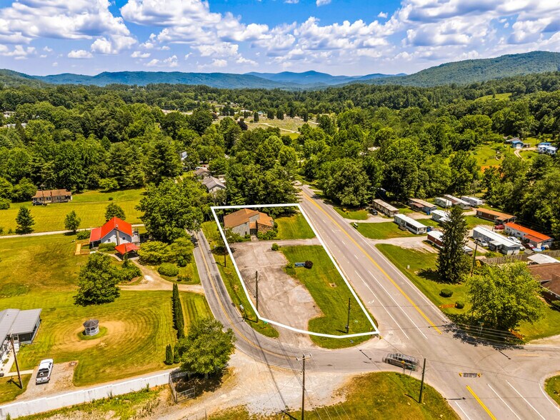 More Photos Of 675 Hendersonville Hwy, Pisgah Forest Office For Sale