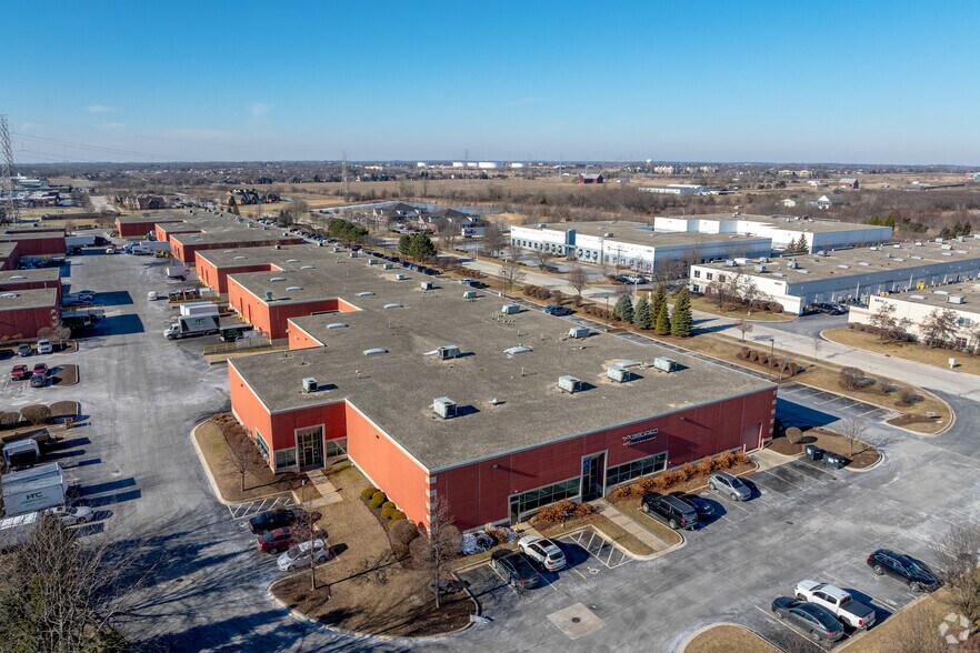 More Photos Of 9951 W 190th St, Mokena Warehouse For Lease