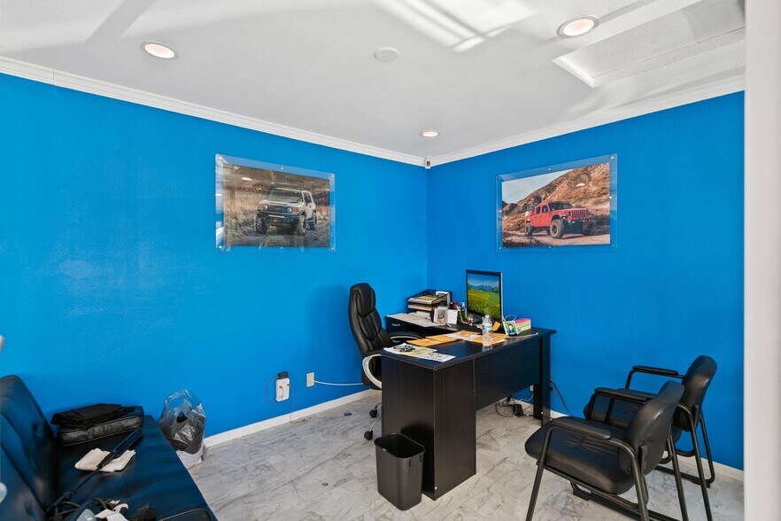 More Photos Of 7480 El Cajon Blvd, La Mesa Auto Dealership For Sale