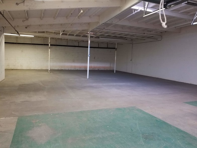 More Photos Of 1161-1165 Cushman Ave, San Diego Warehouse For Lease