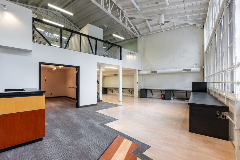 More Photos Of 409-419 W G St, San Diego Office For Lease