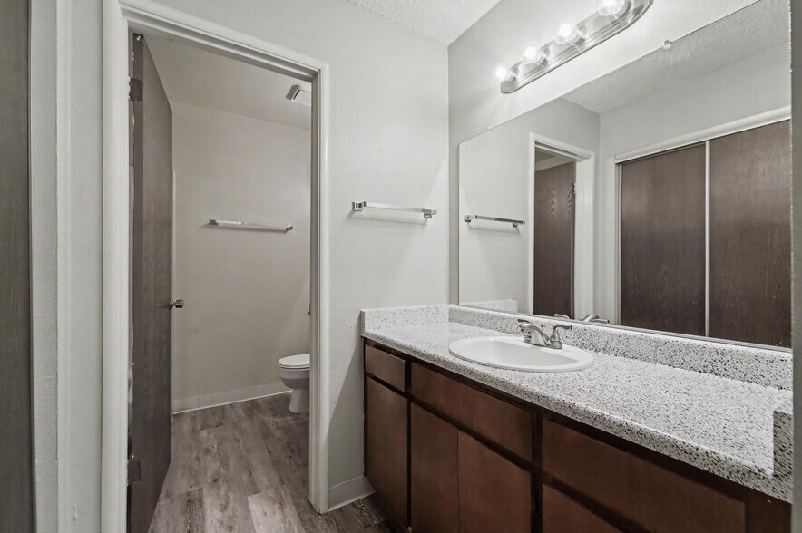 More Photos Of 1574 - 1576 Heather Dr, Yuba City Apartments For Sale