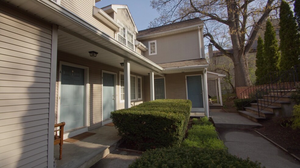 More Photos Of 76 Hope St, Stamford Apartments For Sale