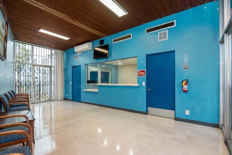 More Photos Of 1533 Alamitos Ave, Long Beach Medical For Sale