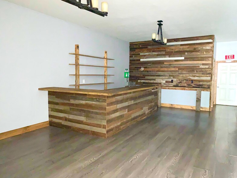 More Photos Of 6549 Pardall Rd, Goleta Storefront Retail Residential For Lease