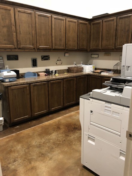 More Photos Of 201 Players Cir, Southlake Office For Sale