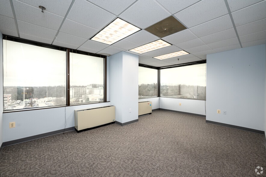 More Photos Of 7500 Greenway Center Dr, Greenbelt Unknown For Lease