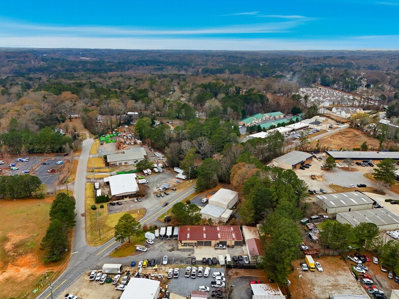 More Photos Of 961 Shallowford Rd NE, Kennesaw Warehouse For Sale