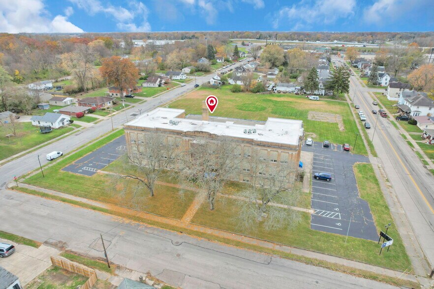 More Photos Of 300 E Auburn Ave, Springfield Office For Sale