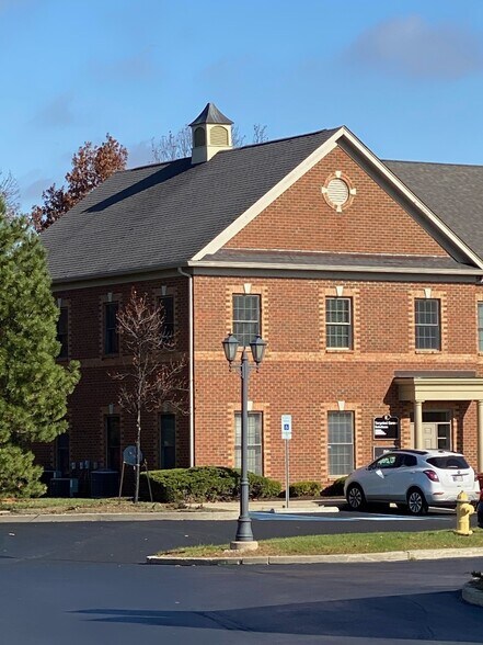 More Photos Of 718 Adams St, Carmel Office For Lease