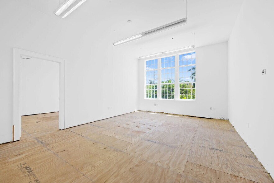 More Photos Of 301 SW 13th Ave, Fort Lauderdale Office For Sale