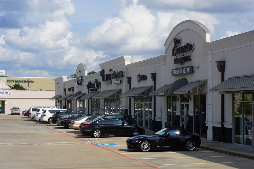 More Photos Of 7925 Katy Fwy, Houston Unknown For Lease